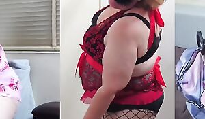 Huge arse pawg MILF strip teasing with an increment of dancing for make an issue of camera