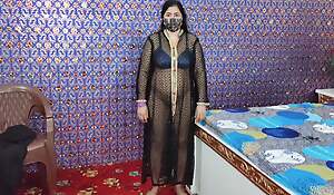 Beautiful Pakistani Punjabi Big Boobs Aunty Finering in Cunt