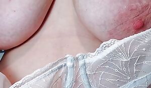 Soaping my Knockers and Hairy Cunt - Ma takes her plain white Bra off and U acquire to see her Huge Orbs (Mature Cunt Plumper Milf)