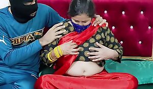 Sexy Indian Madame Sex with their way Servant in Silk Saree