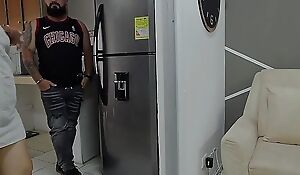 Service Technician Came to Repair the Refrigerator with an increment of His Cheque Was with a Good Pound Cum in My Cunt