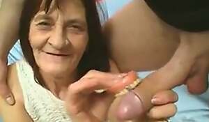 Mature horny grandma fuckslut deep throats dick sans her bit teeth and gets nailed