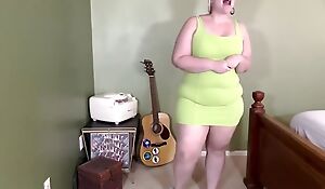 BBW Twerking Ball-sac in Your Face Stroke Your Dick and Cum on The brush Countdown