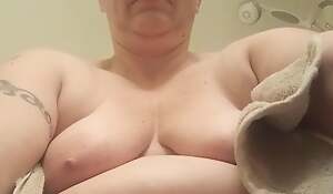 Full-grown BBW Playing almost Herself Toute seule here the Shower