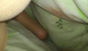 Mom and son: mamma sleep during the time that i cum on her booty