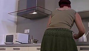 His redhead mom licks young pussy